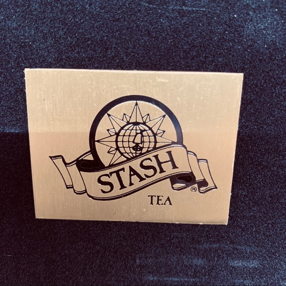 TEA CHEST VTG CHERRY WOOD DOVETAILED TEA CHEST - Picture 6 of 14